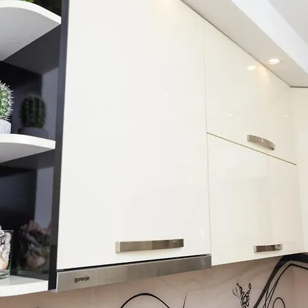 Marija Apartment Pale